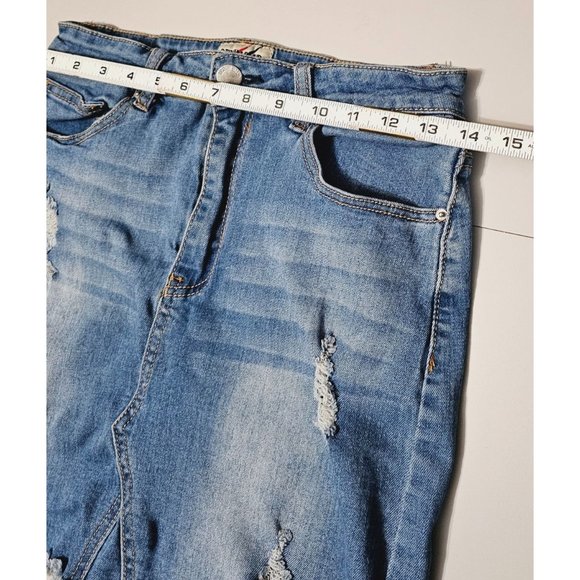 Denim Blvd Denim‎ Distressed Mini Skirt Size Medium Frayed Hem - Picture 4 of 5